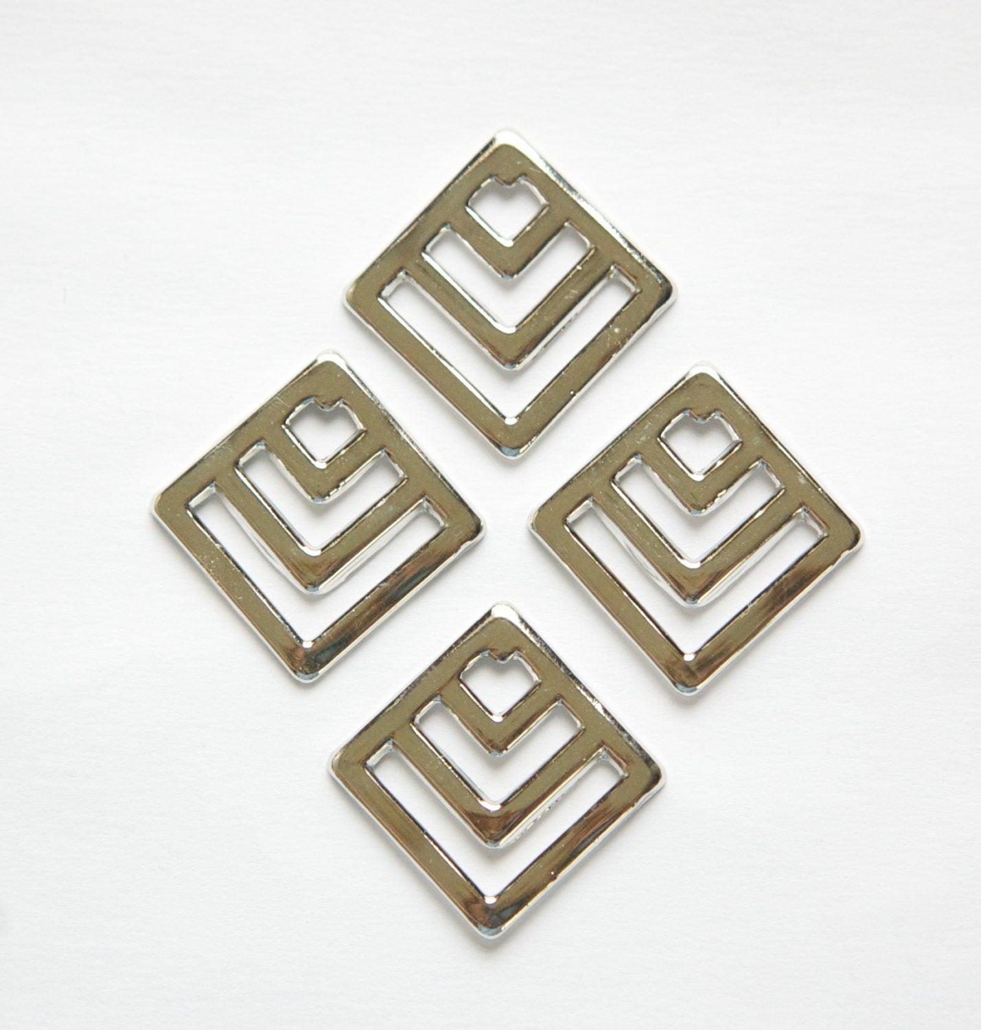 Silver Plated Square Chevron Charm Pendant (6) mtl404B