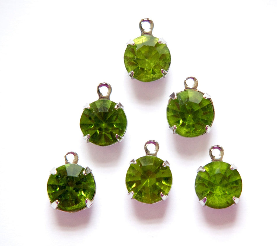 Vintage Olivine Green Faceted Glass Stones 1 Loop Silver Settings 8.5mm (6) rnd013B