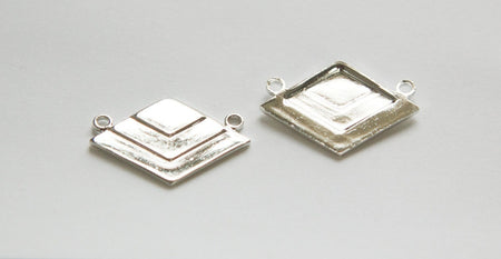 2 Loop Silver Plated Deco Layered V Connector Pendants (2) mtl407E