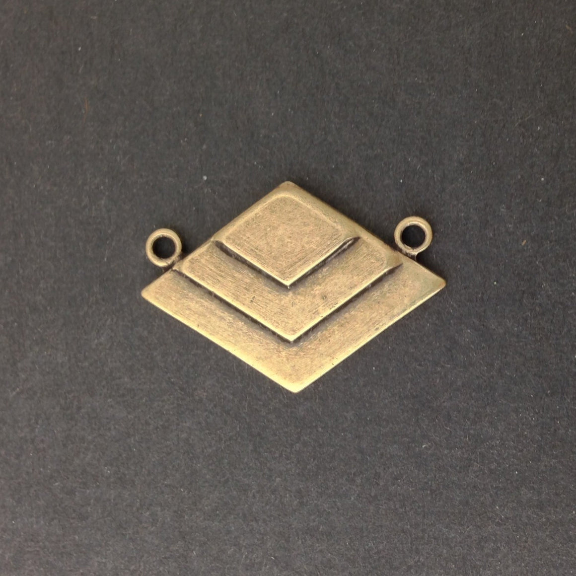 2 Loop Brass Ox Deco Layered V Connector Pendants (2) mtl407F