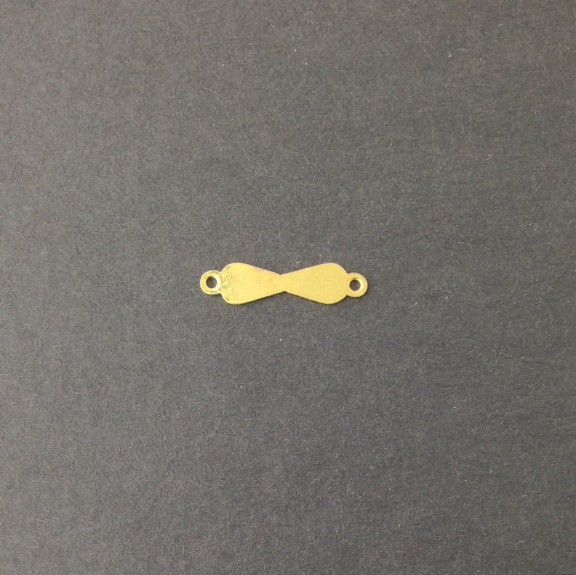 2 Loop Gold Plated Solid Figure Eight Connector Drops (15) mtl359C