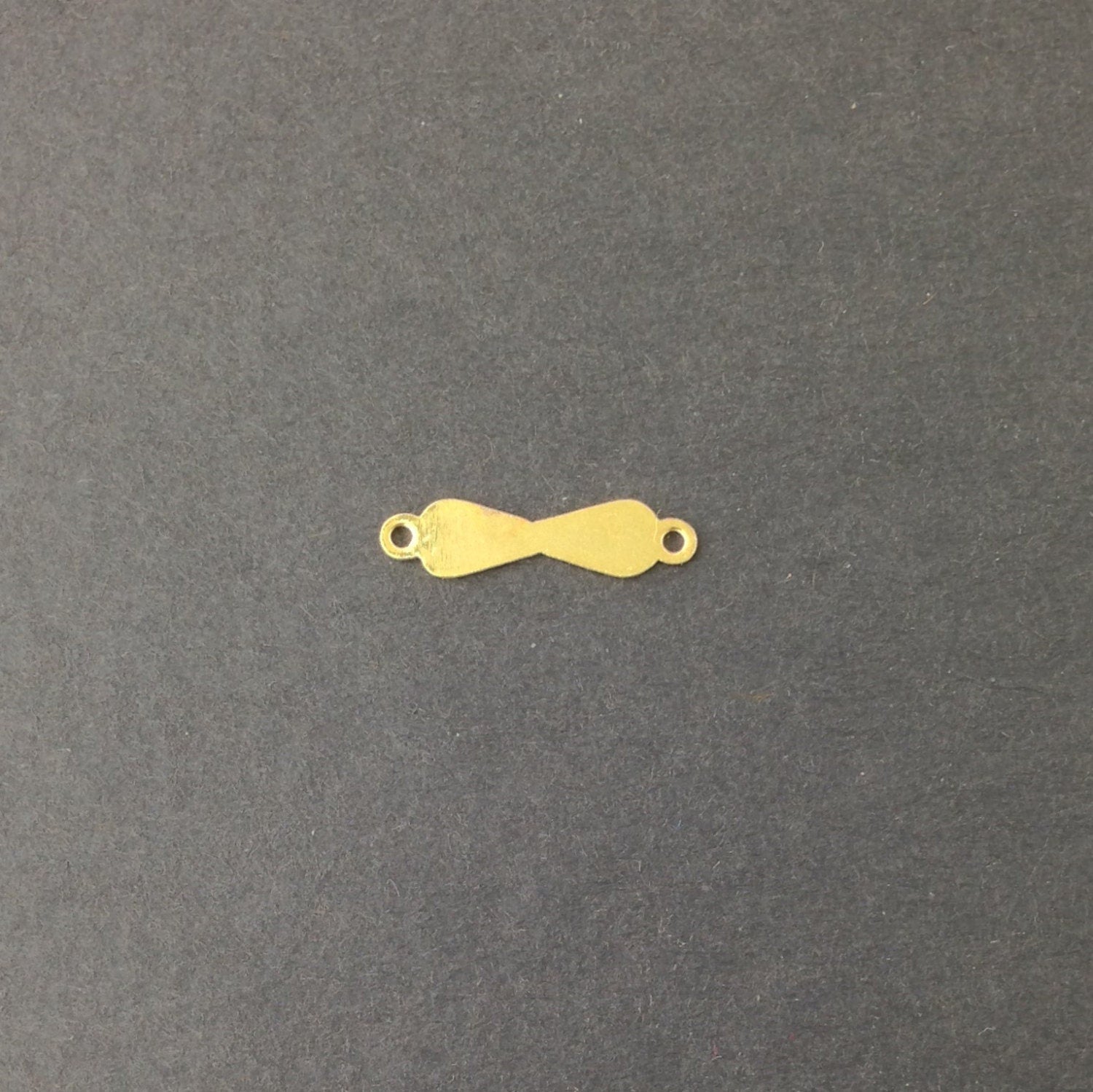 2 Loop Gold Plated Solid Figure Eight Connector Drops (15) mtl359C