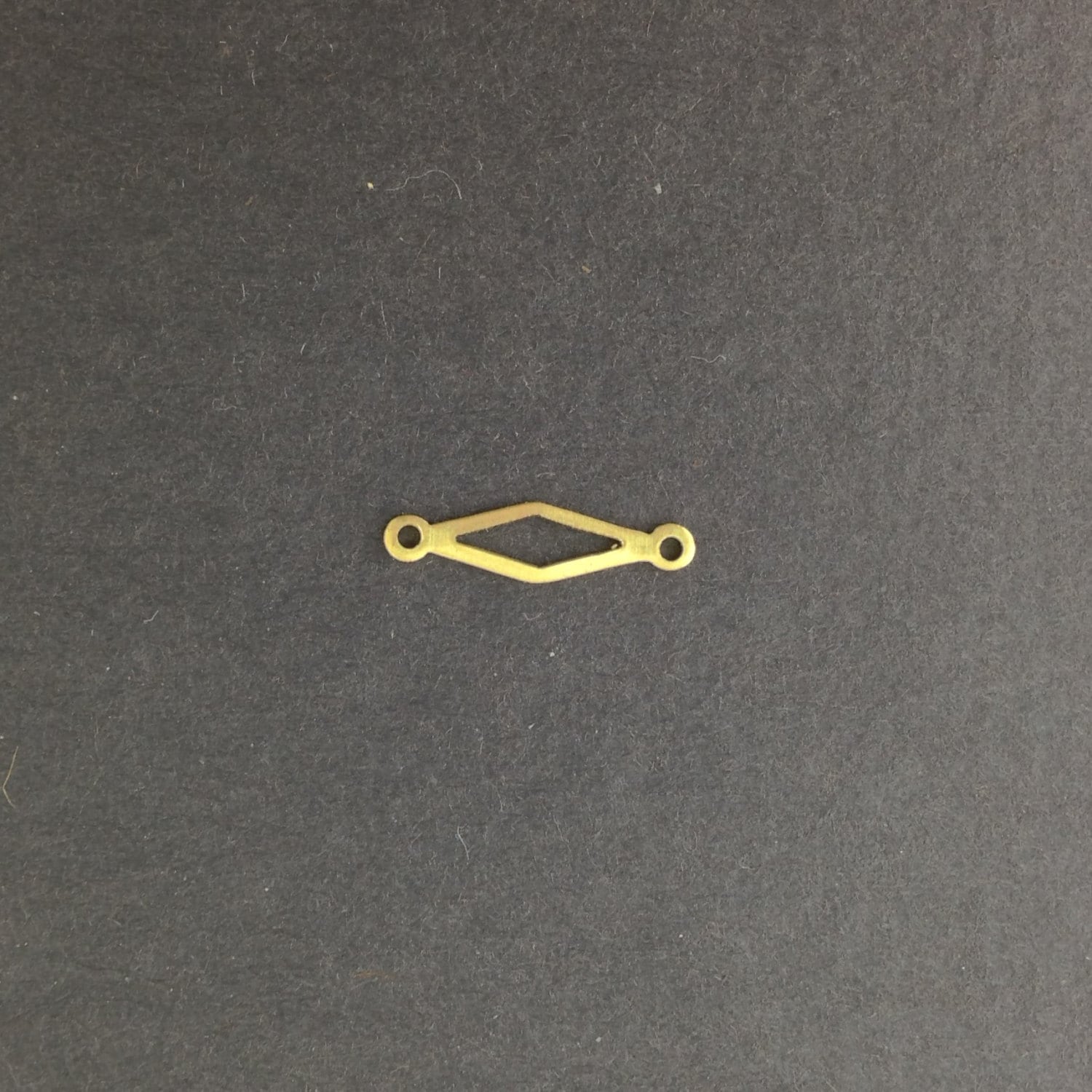 2 Loop Raw Brass Open Diamond Connector Drops (15) mtl359F