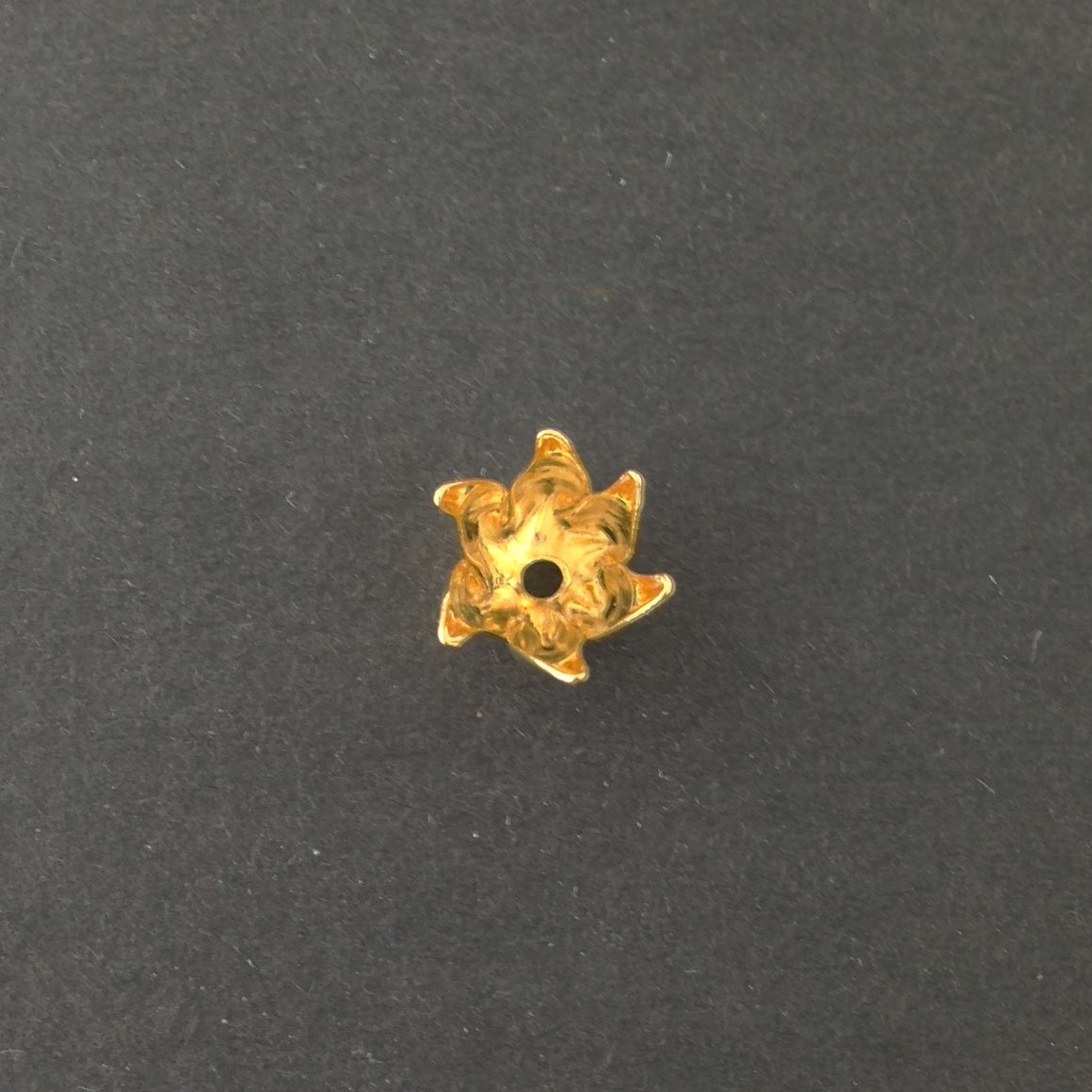 Gold Plated 6 Wavy Petal Flower Bead Cap 10mm (8) mtl073B