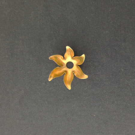 Raw Brass 6 Petal Flower Bead Cap (8) mtl071