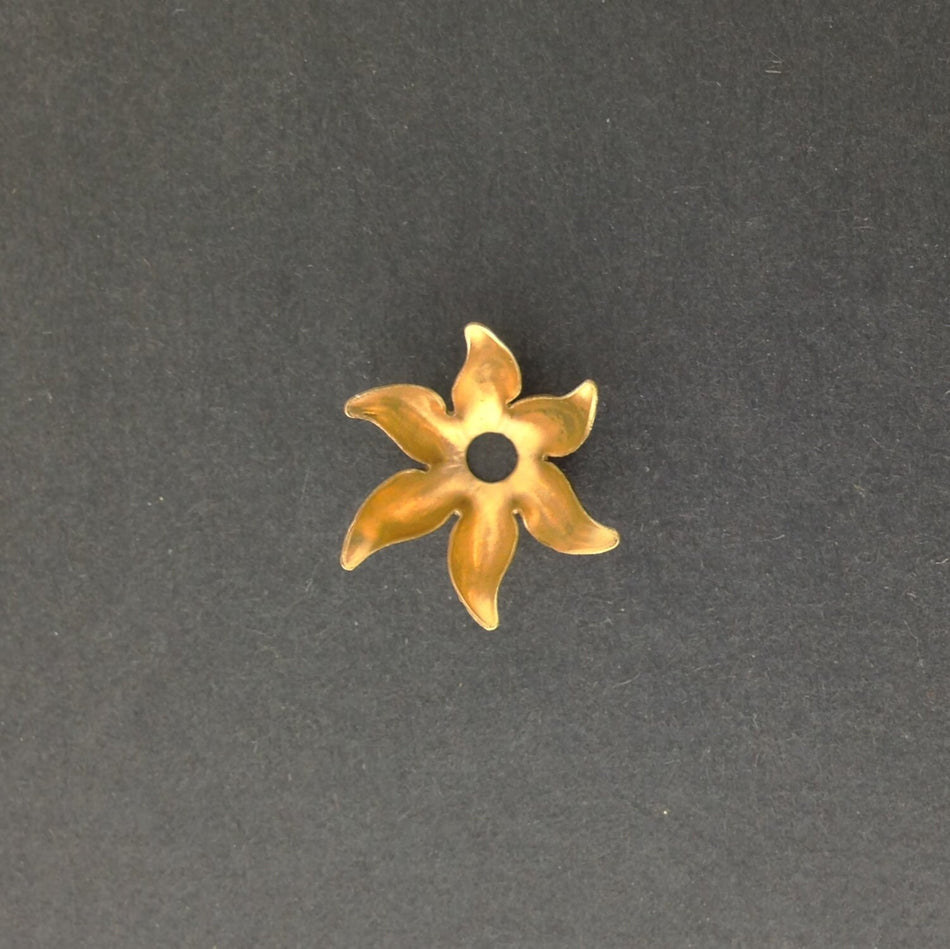 Raw Brass 6 Petal Flower Bead Cap (8) mtl071