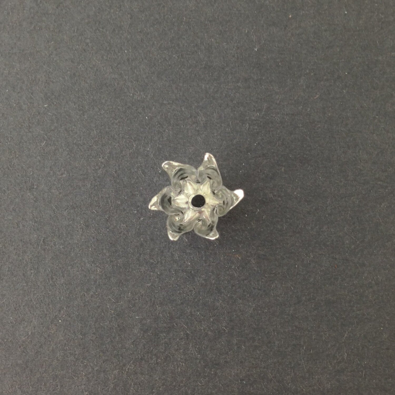 Silver Plated 6 Wavy Petal Flower Bead Cap 10mm (8) mtl073A
