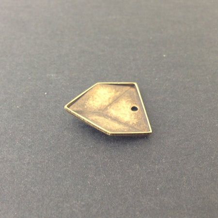 1 Hole Brass Ox Plated Geometric Triangle Charms Drops 18x18mm (6) mtl076E