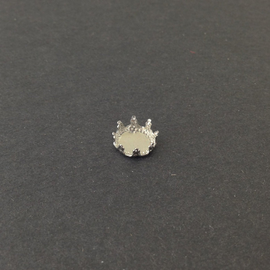 Silver Plated Round Crown Edge Settings 8mm (8) stn034G