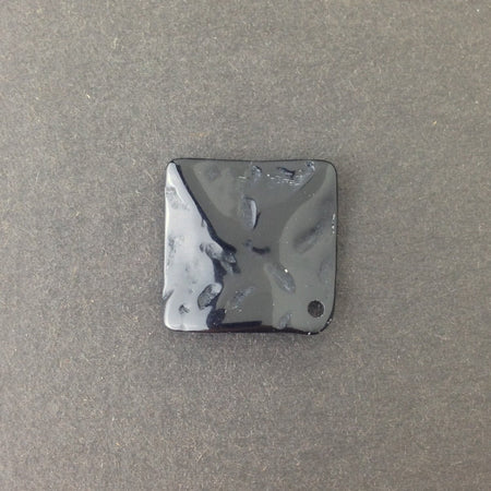 Vintage Black Etched Square Wavy Acrylic Pendants 20mm (4) pnd149K