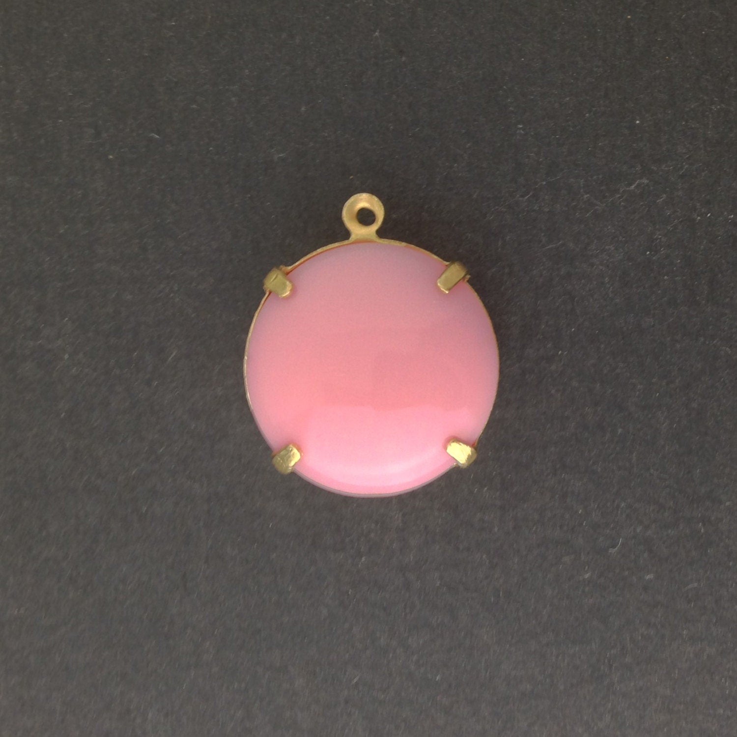 Vintage Opaque Pink Glass Stones 1 Loop Brass Settings 20mm (1) rnd015A