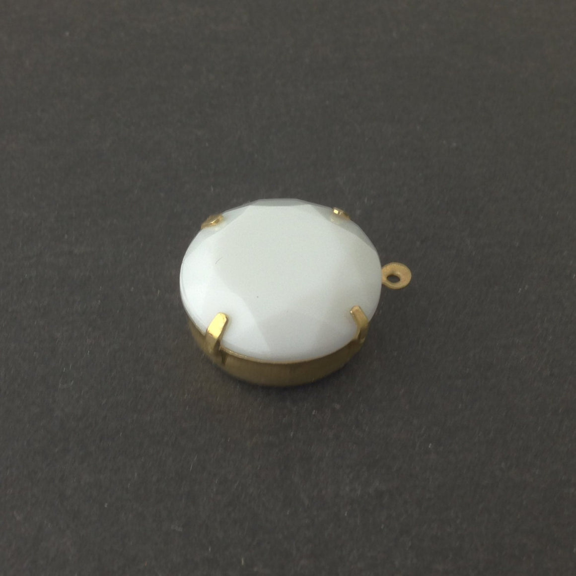 Vintage Opaque White Faceted Glass Stone 1 Loop Brass Setting 20mm (1) rnd016D