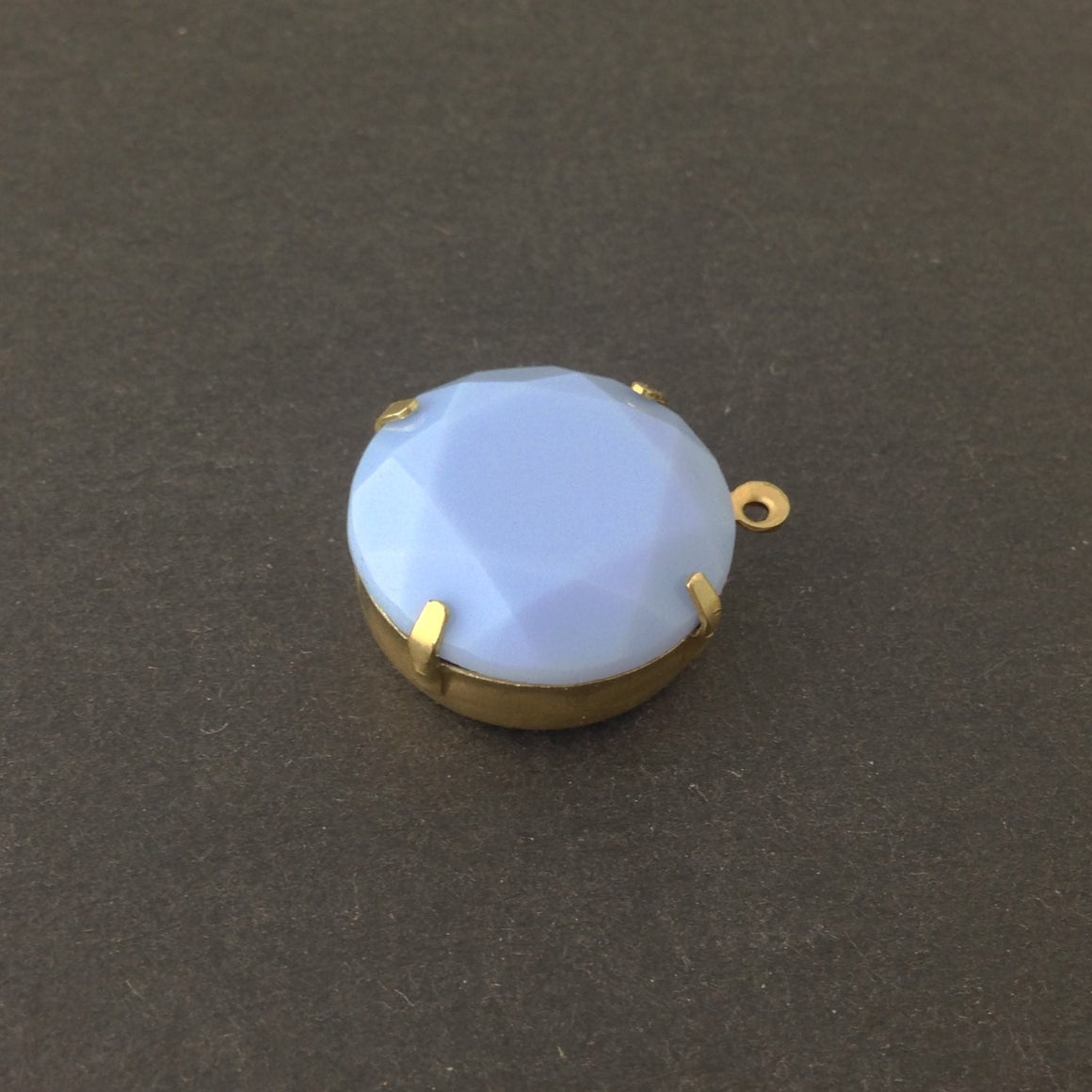 Vintage Opaque Periwinkle Faceted Glass Stone 1 Loop Brass Setting 20mm (1) rnd016F