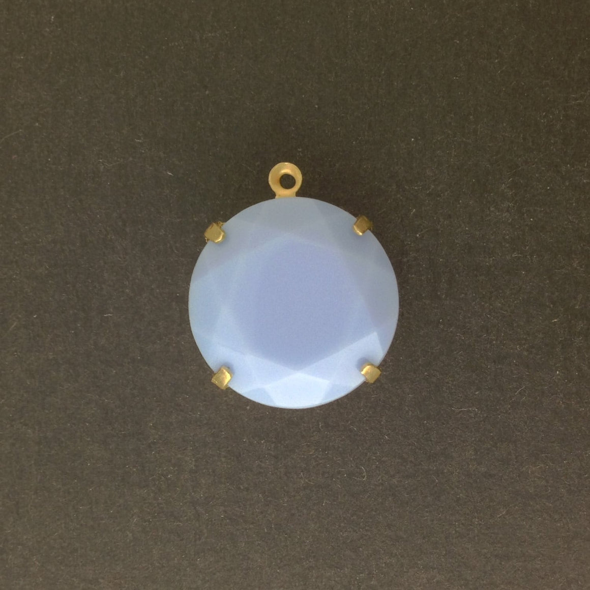 Vintage Opaque Periwinkle Faceted Glass Stone 1 Loop Brass Setting 20mm (1) rnd016F