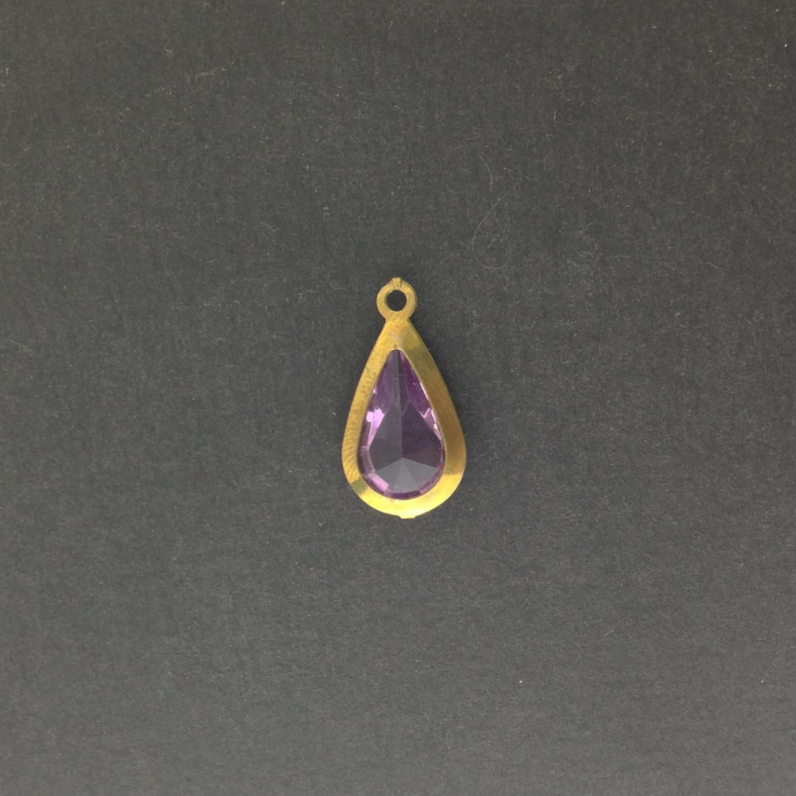 Vintage Acrylic Light Amethyst Brass Frame Set Teardrop Charms cha004J