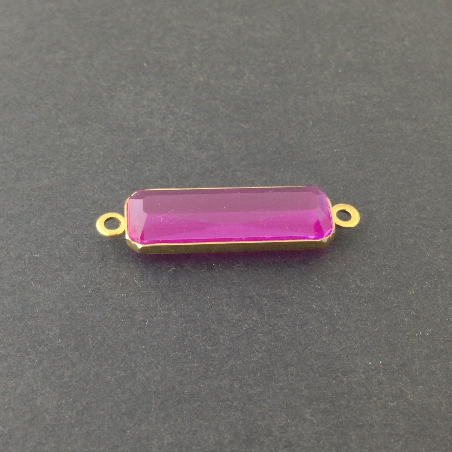 2 Loop Vintage Light Amethyst Acrylic Faceted Channel Set Rectangle Drops 8x25mm (6) chr068M
