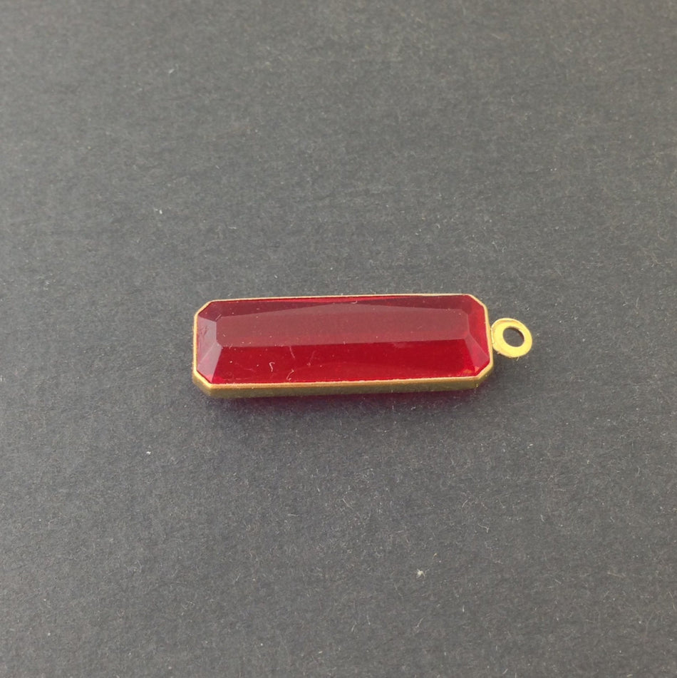1 Loop Vintage Ruby Acrylic Faceted Channel Set Rectangle Drops 8x25mm (6) chr068W