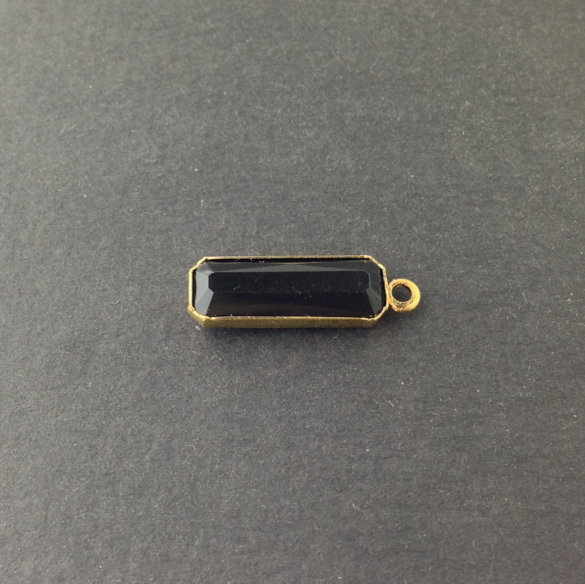1 Loop Vintage Black Acrylic Faceted Channel Set Rectangle Drops 8x20mm (6) chr068BB