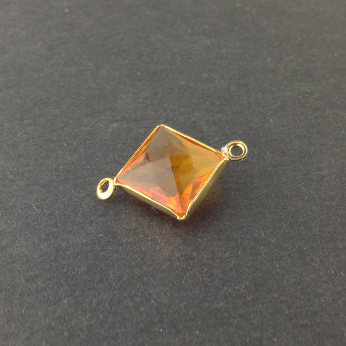 2 Loop Vintage Topaz Acrylic Faceted Channel Set Square Drops 14mm (6) chr087B