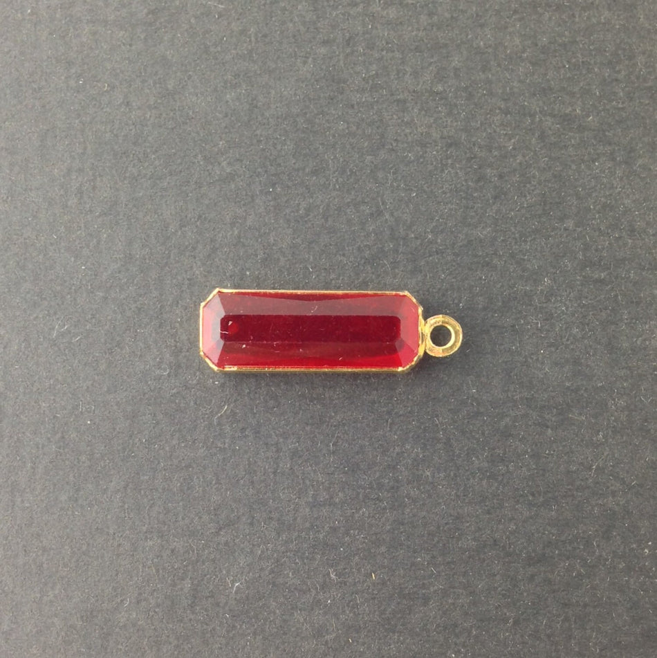 1 Loop Vintage Ruby Acrylic Faceted Channel Set Rectangle Drops 8x20mm (6) chr068Y