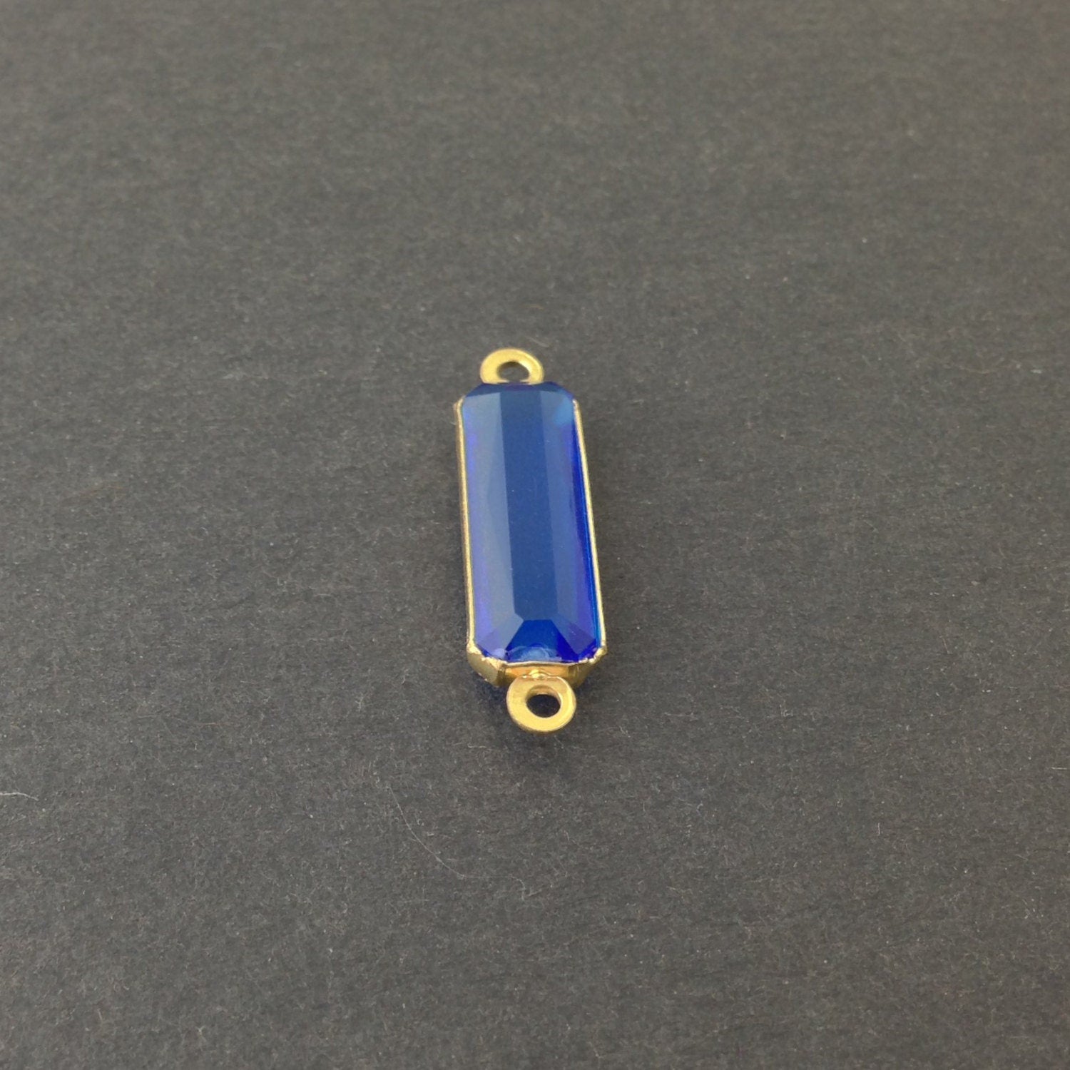 2 Loop Vintage Sapphire Acrylic Faceted Channel Set Rectangle Drops 7x19mm (6) chr068B