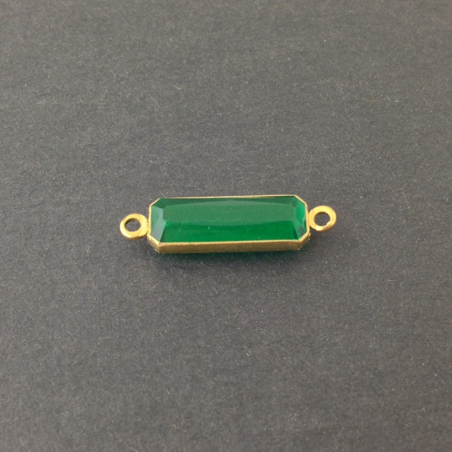 2 Loop Vintage Emerald Acrylic Faceted Channel Set Rectangle Drops 7x19mm (6) chr068E