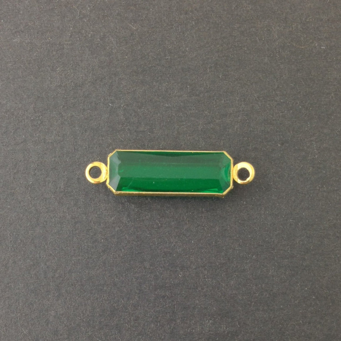 2 Loop Vintage Emerald Acrylic Faceted Channel Set Rectangle Drops 7x19mm (6) chr068E