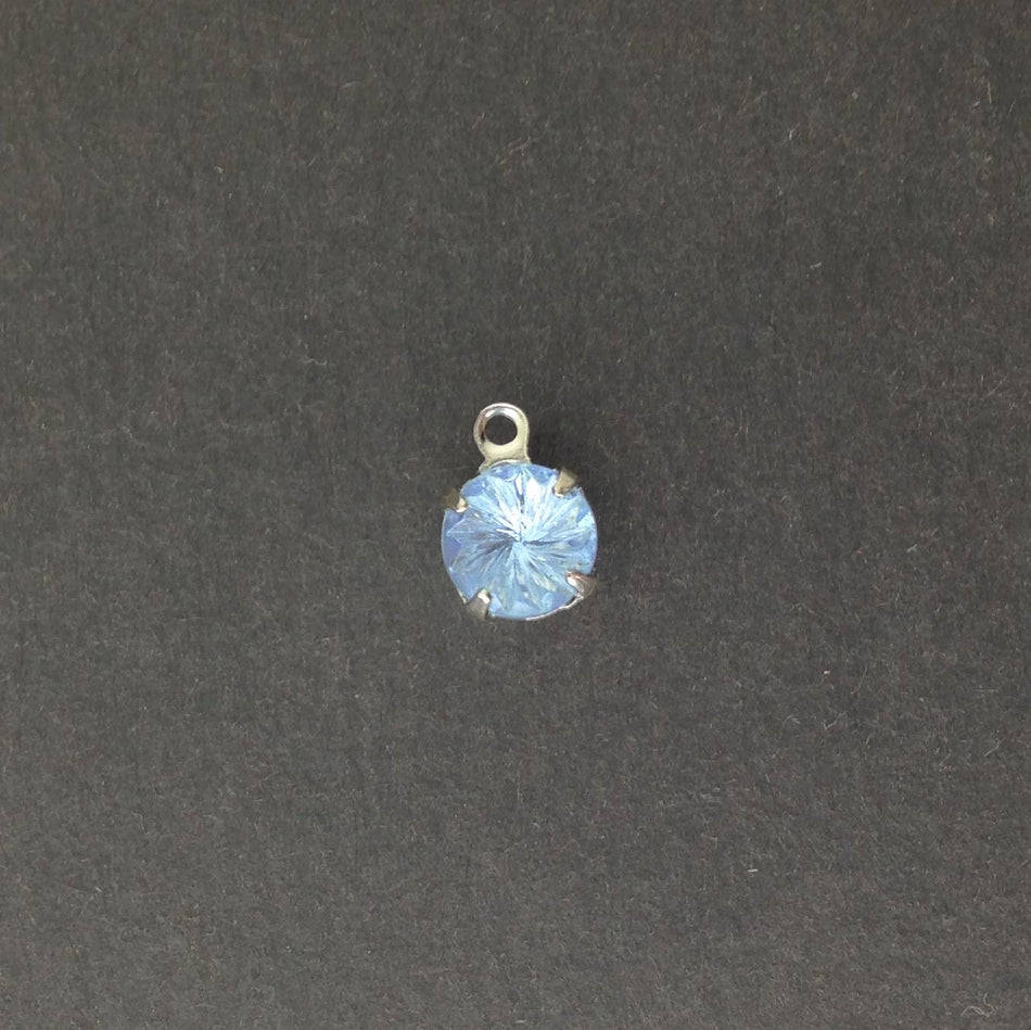 Vintage Etched Swirl Light Sapphire Glass Stone 1 Loop Silver Plated Setting Drops 7mm (6) rnd003CC