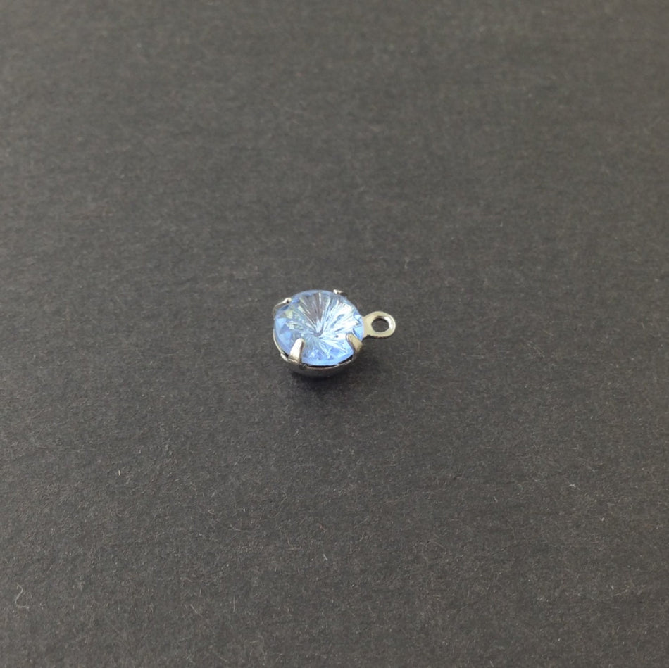 Vintage Etched Swirl Light Sapphire Glass Stone 1 Loop Silver Plated Setting Drops 7mm (6) rnd003CC