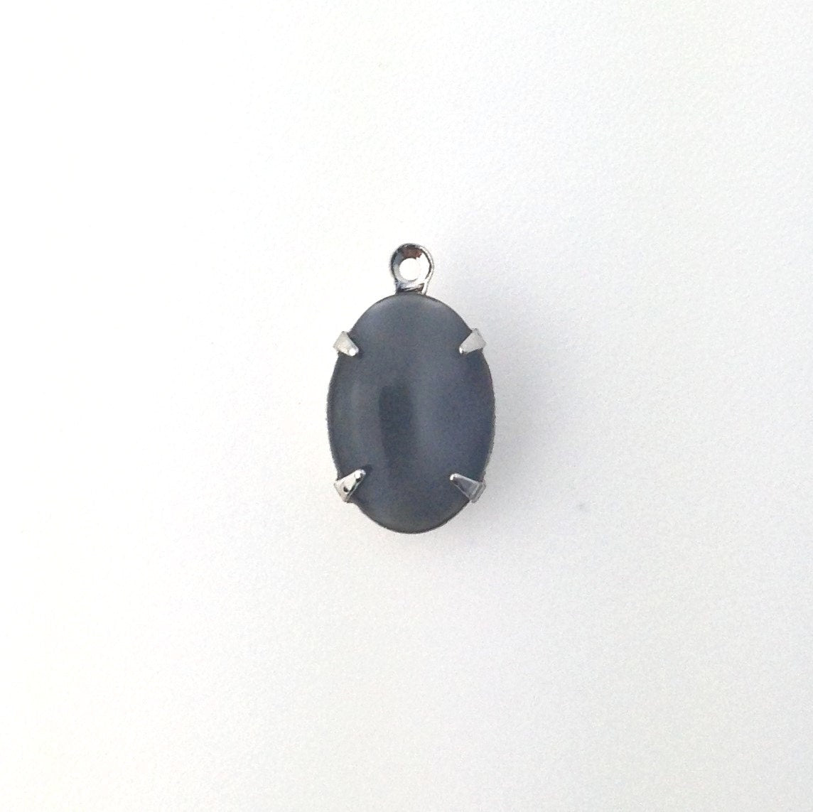 Vintage Grey Moonglow Glass Stone 1 Loop Silver Setting 14x10mm ovl010N