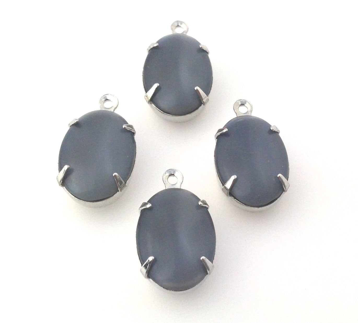 Vintage Grey Moonglow Glass Stone 1 Loop Silver Setting 14x10mm ovl010N