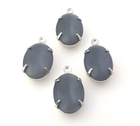 Vintage Grey Moonglow Glass Stone 1 Loop Silver Setting 14x10mm ovl010N