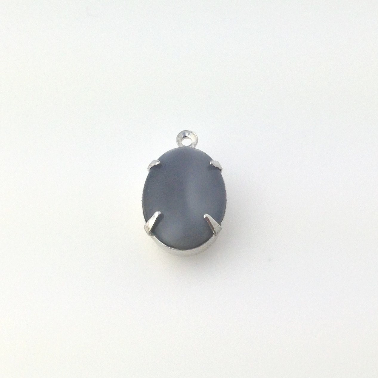 Vintage Grey Moonglow Glass Stone 1 Loop Silver Setting 14x10mm ovl010N