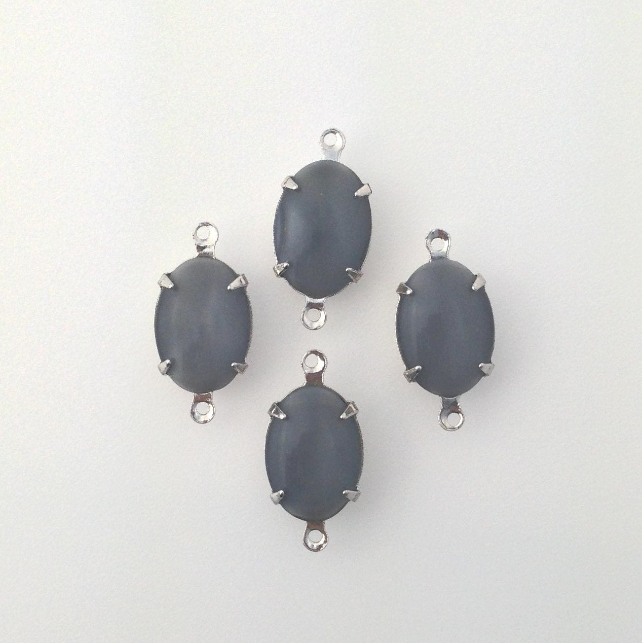 Vintage Grey Moonglow Glass Stone 2 Loop Silver Setting 14x10mm ovl010N2