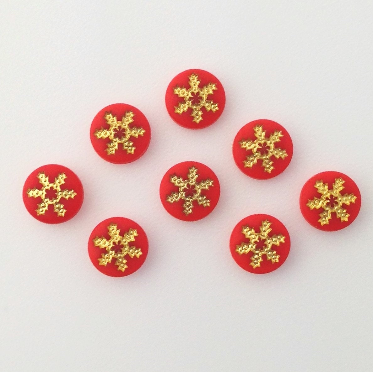 Vintage Red and Gold Snowflake or Daisy Cabochons 7mm (8) cab205C