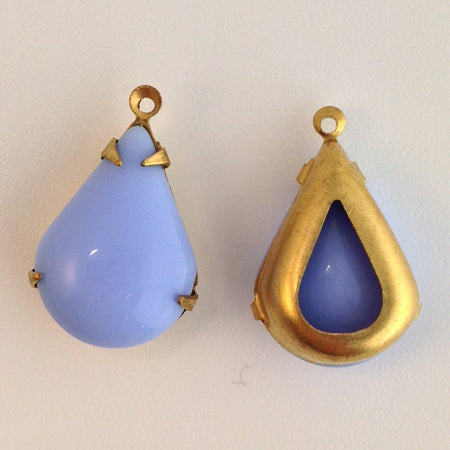 Vintage Light Blue Glass Teardrop Stones 1 Loop Brass Setting 18x12mm (2) par018A