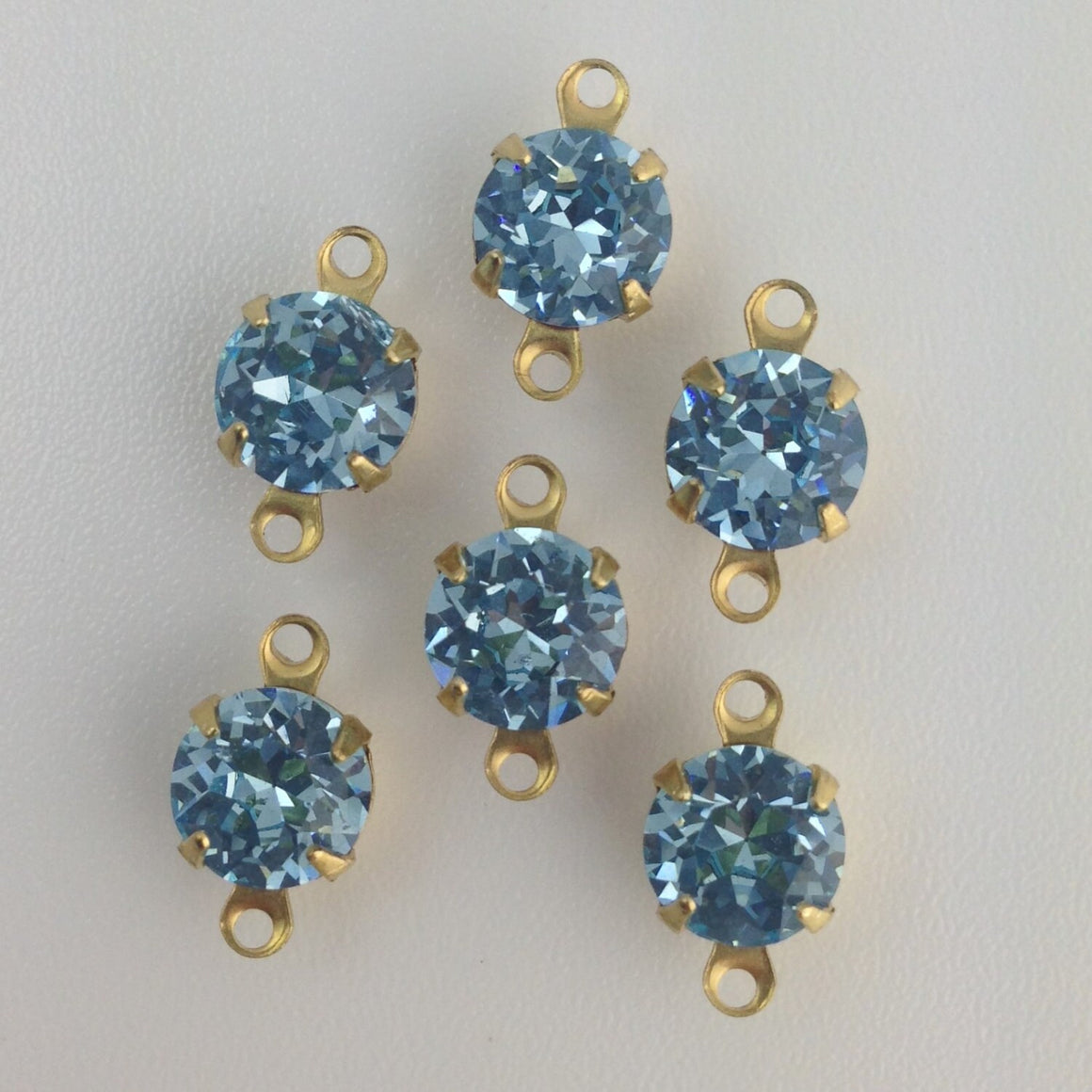 Vintage Light Sapphire Faceted Glass Stone 2 Loop Brass Setting Drops 7mm (6) rnd001JJ2