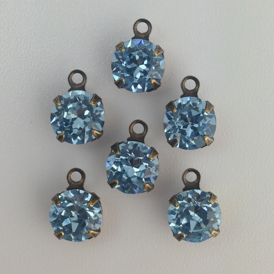 Vintage Light Sapphire Faceted Glass Stone 1 Loop Brass Ox Setting Drops 7mm (6) rnd007JJ