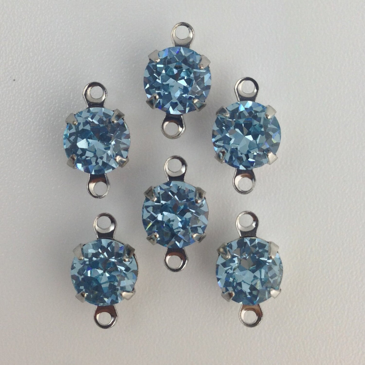 Vintage Light Sapphire Faceted Glass Stone 2 Loop Silver Setting Drops 7mm (6) rnd003JJ2