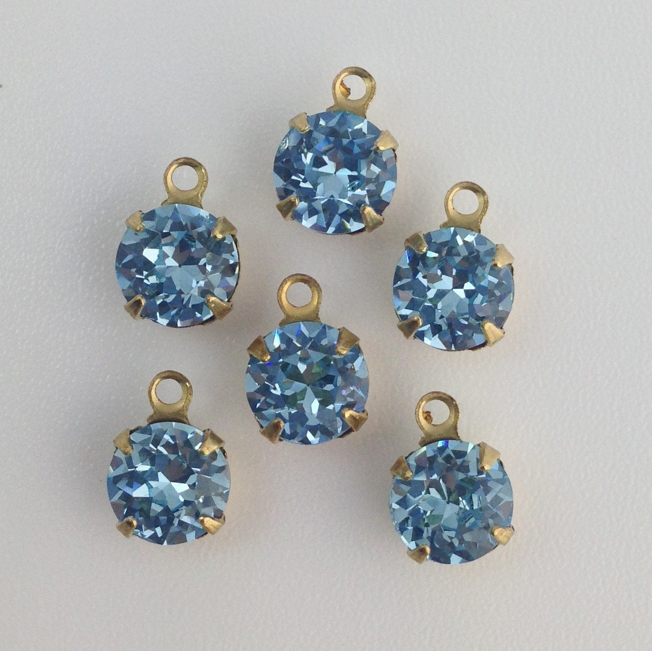 Vintage Light Sapphire Faceted Glass Stone 1 Loop Brass Setting Drops 7mm (6) rnd001JJ