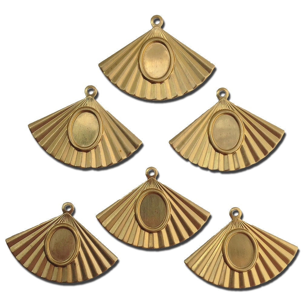 Fan Shaped Ribbed Pendant with Loop and 8X6mm Setting (6) mtl439A