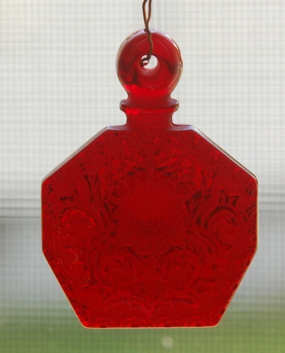 Ruby Red Etched Faux Perfume Lucite Bottle Pendant Vintage pnd064D