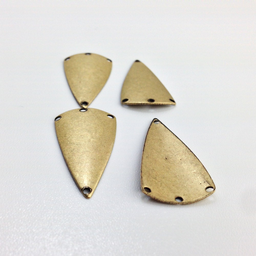 4 Hole Brass Ox Dapped Triangle Connector Pendants (4) mtl363C