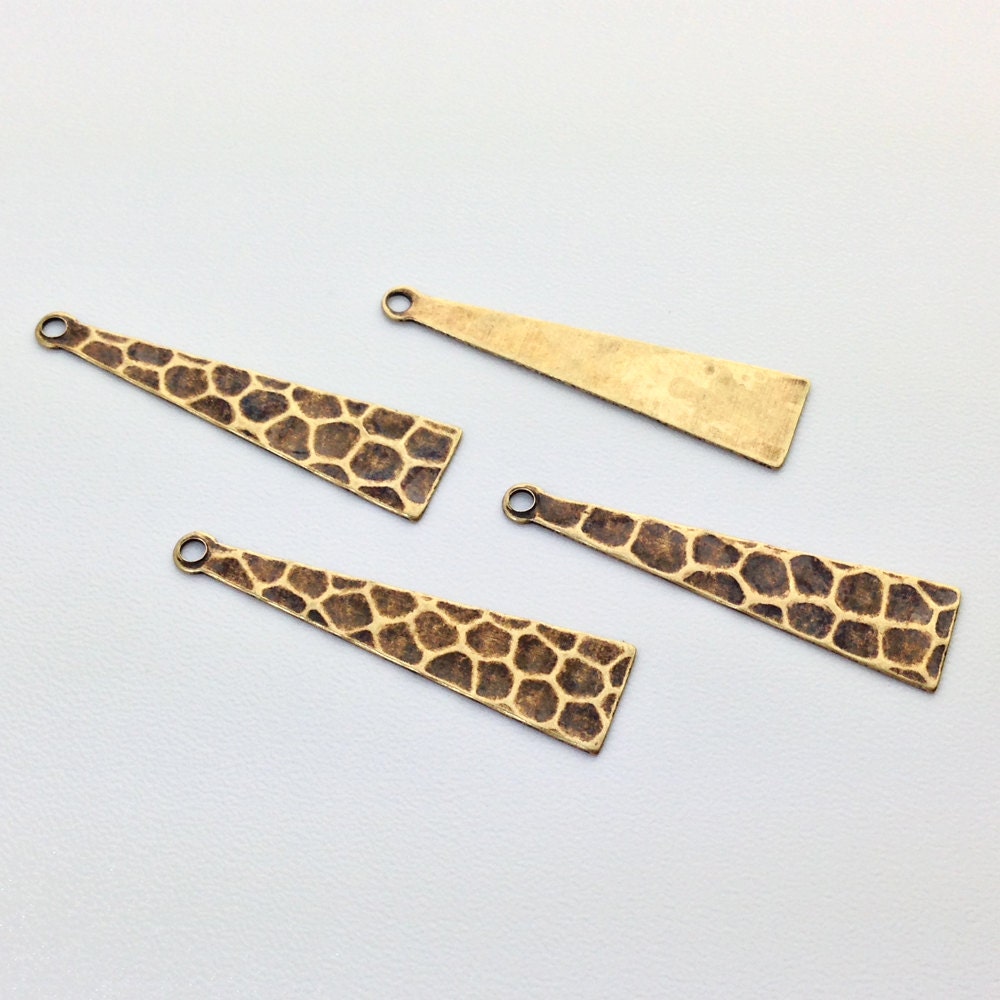 Hammered Brass Ox Narrow Triangle with Loop Pendant Drops (8) mtl412D