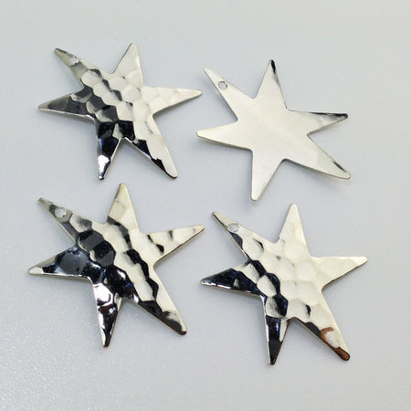 1 Hole Hammered Silver Plated Star Pendant Drops (4) mtl411B