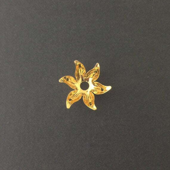Gold Plated 6 Petal Flower Bead Cap (8) mtl071B