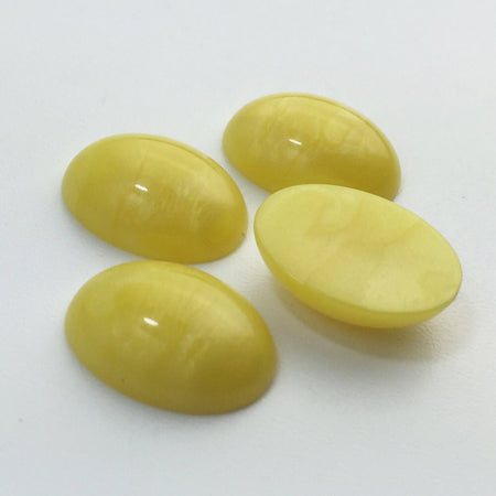 Vintage Yellow Swirled Domed Cabochons Italy 18mm x 13mm (4) cab652A