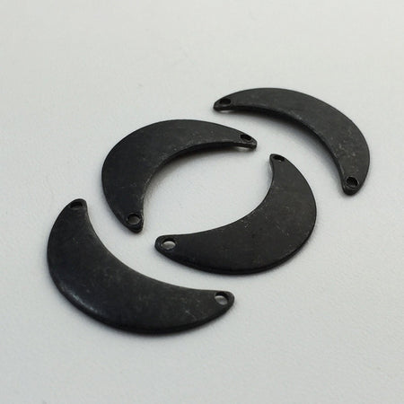 2 Hole Matte Black Small Crescent Pendant Connector (8) mtl388E