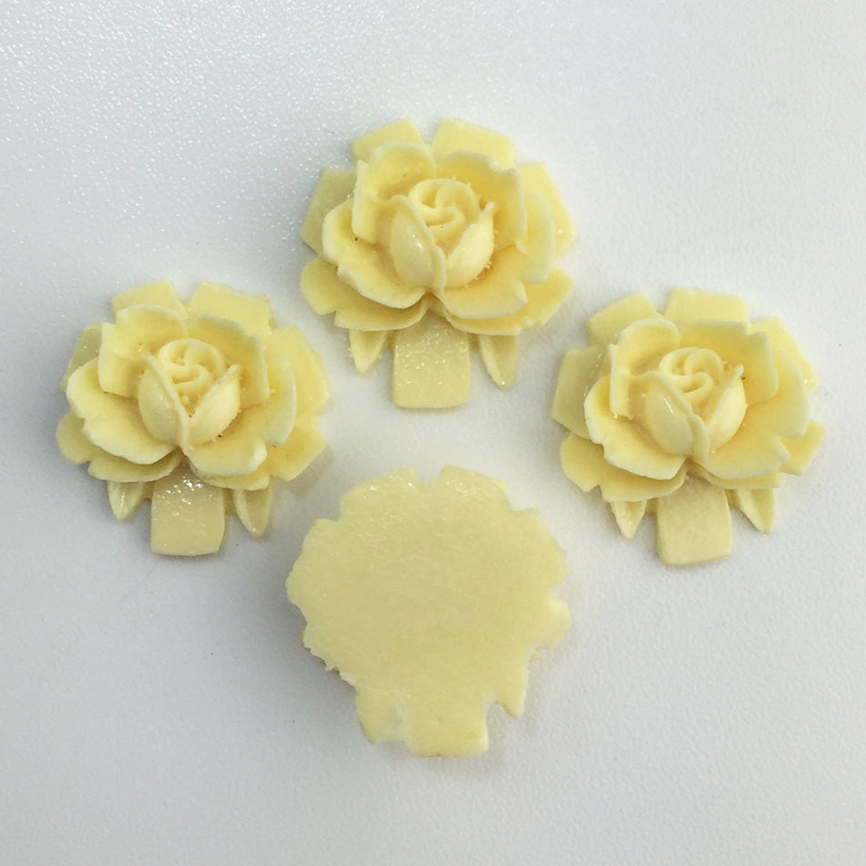 Vintage Style Creamy Ivory Rosebud Rose Cabochons 18mm (4) cab266B