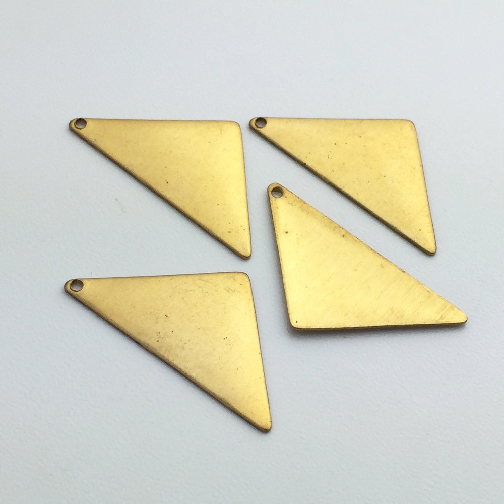 1 Hole Raw Brass Triangle Pendant Findings 25x12 (8) mtl447A